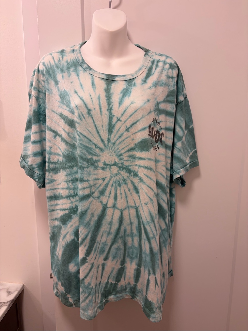 AC/DC VINTAGE Teal and White Tie-Dye Short Sleeve Tee